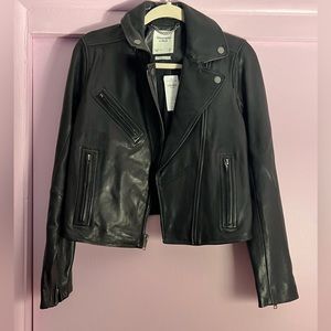Abercrombie & Fitch genuine leather moto jacket. NWT. Size M. Never worn.